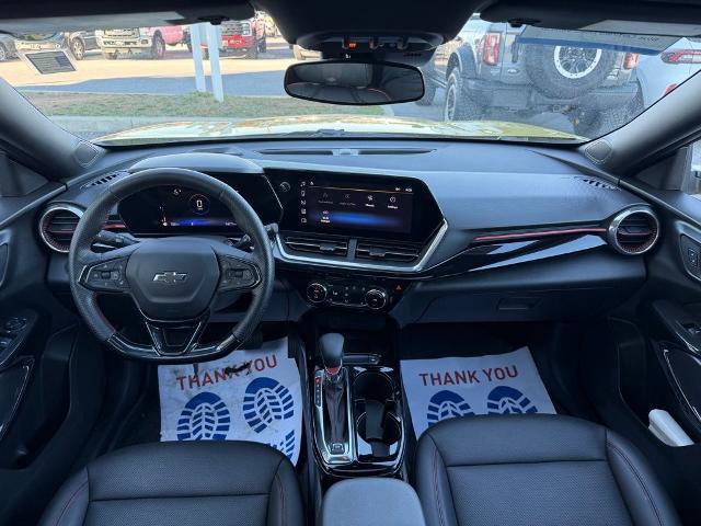 Used 2024 Chevrolet Trax RS w/ Sunroof Package image 14