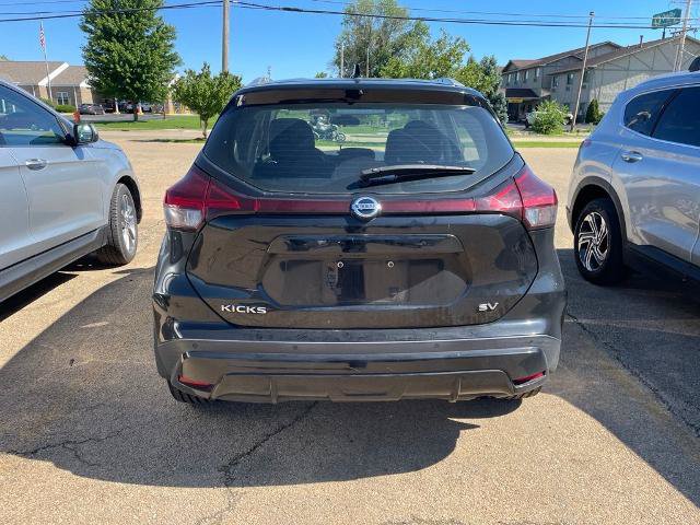 Used 2021 Nissan Kicks SV FWD image 3