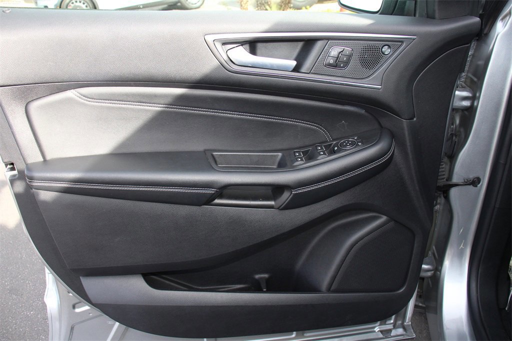 Certified 2022 Ford Edge Titanium image 21