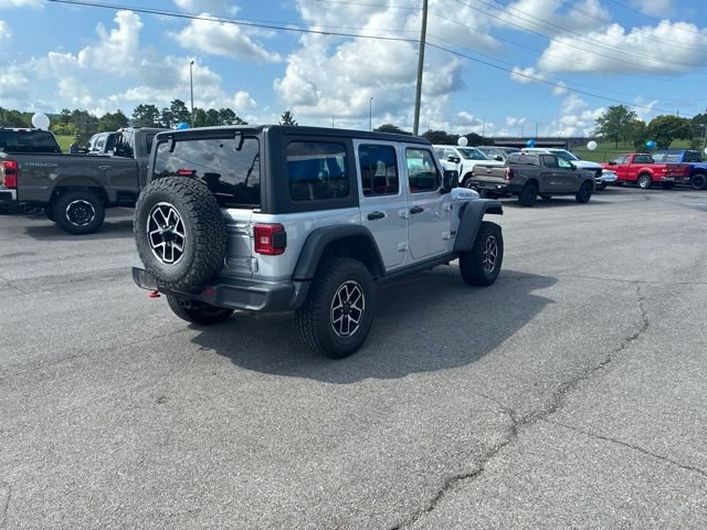 Used 2024 Jeep Wrangler Unlimited Rubicon AWD/4WD image 36