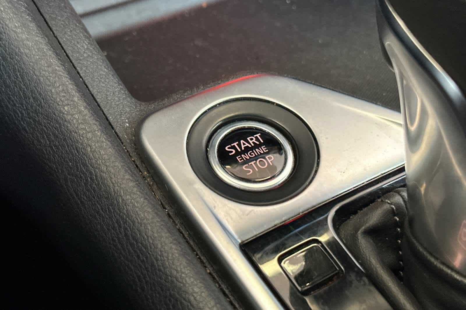 Used 2024 Nissan Sentra SV FWD image 22