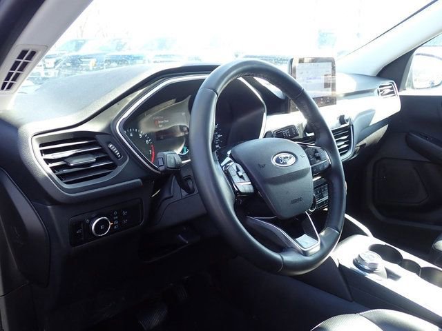 Certified 2022 Ford Escape SEL image 16