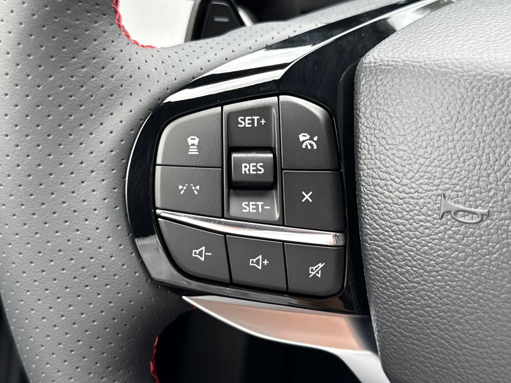 Certified 2026 Ford Explorer ST RWD image 31