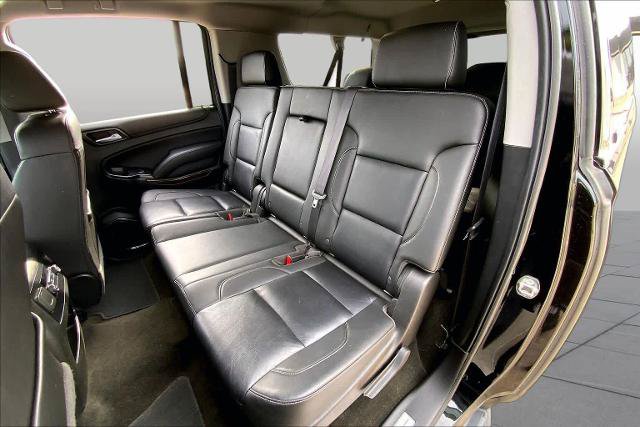 Used 2018 Chevrolet Suburban LT RWD image 20