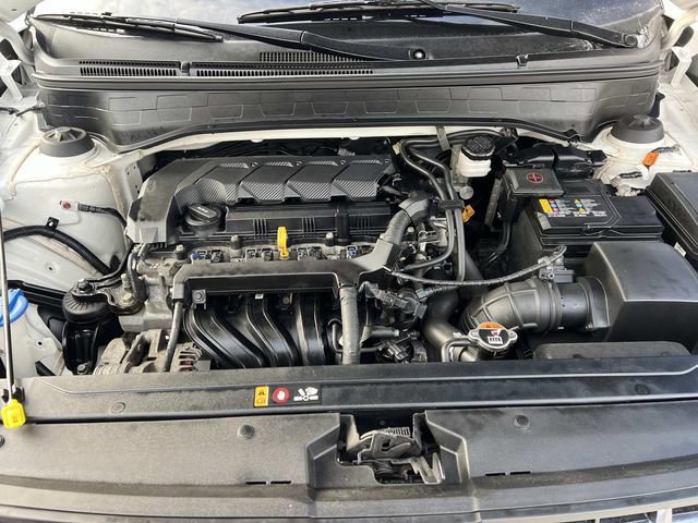 Used 2022 Hyundai Venue Limited image 10