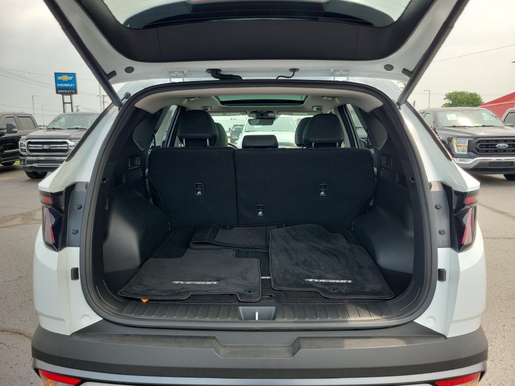 Used 2025 Hyundai Tucson SEL AWD/4WD image 10