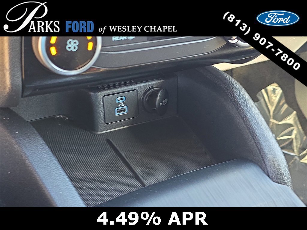 Certified 2022 Ford Escape SE w/ SE Sport Appearance Package image 22