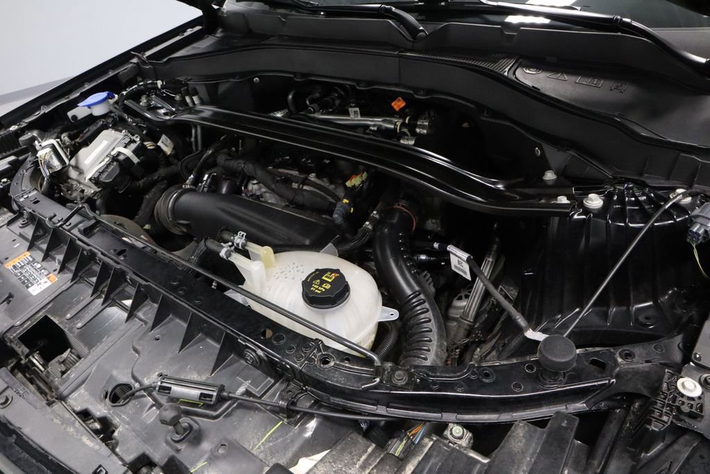 Certified 2025 Ford Explorer ST-Line w/ ST-Line Street Pack image 13