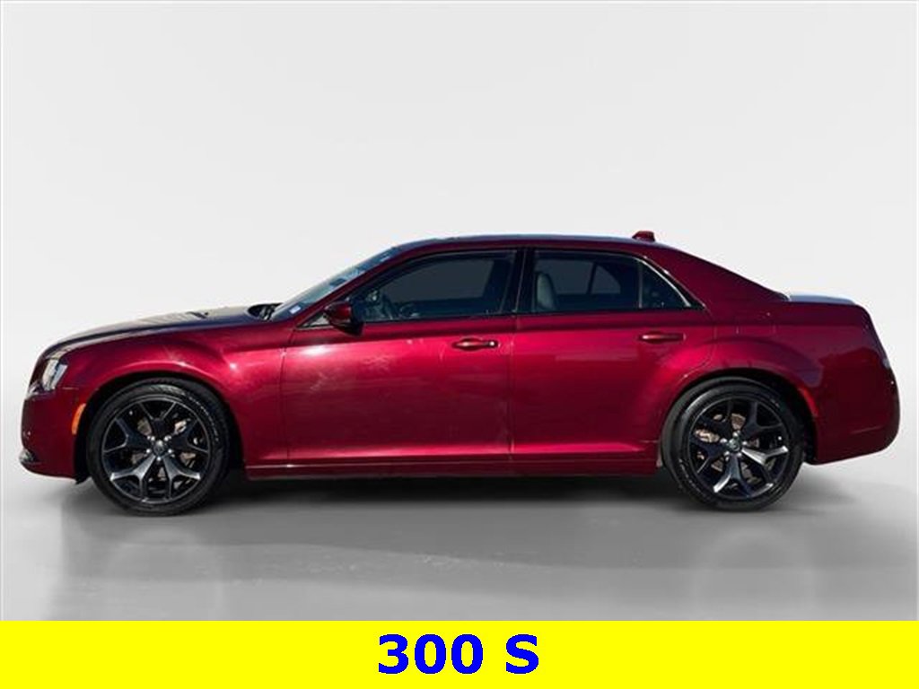 Used 2023 Chrysler 300 S image 3