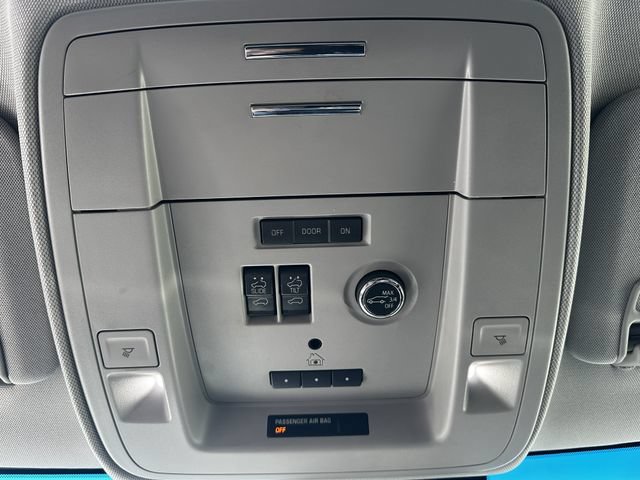 Used 2019 Chevrolet Suburban LT AWD/4WD image 26
