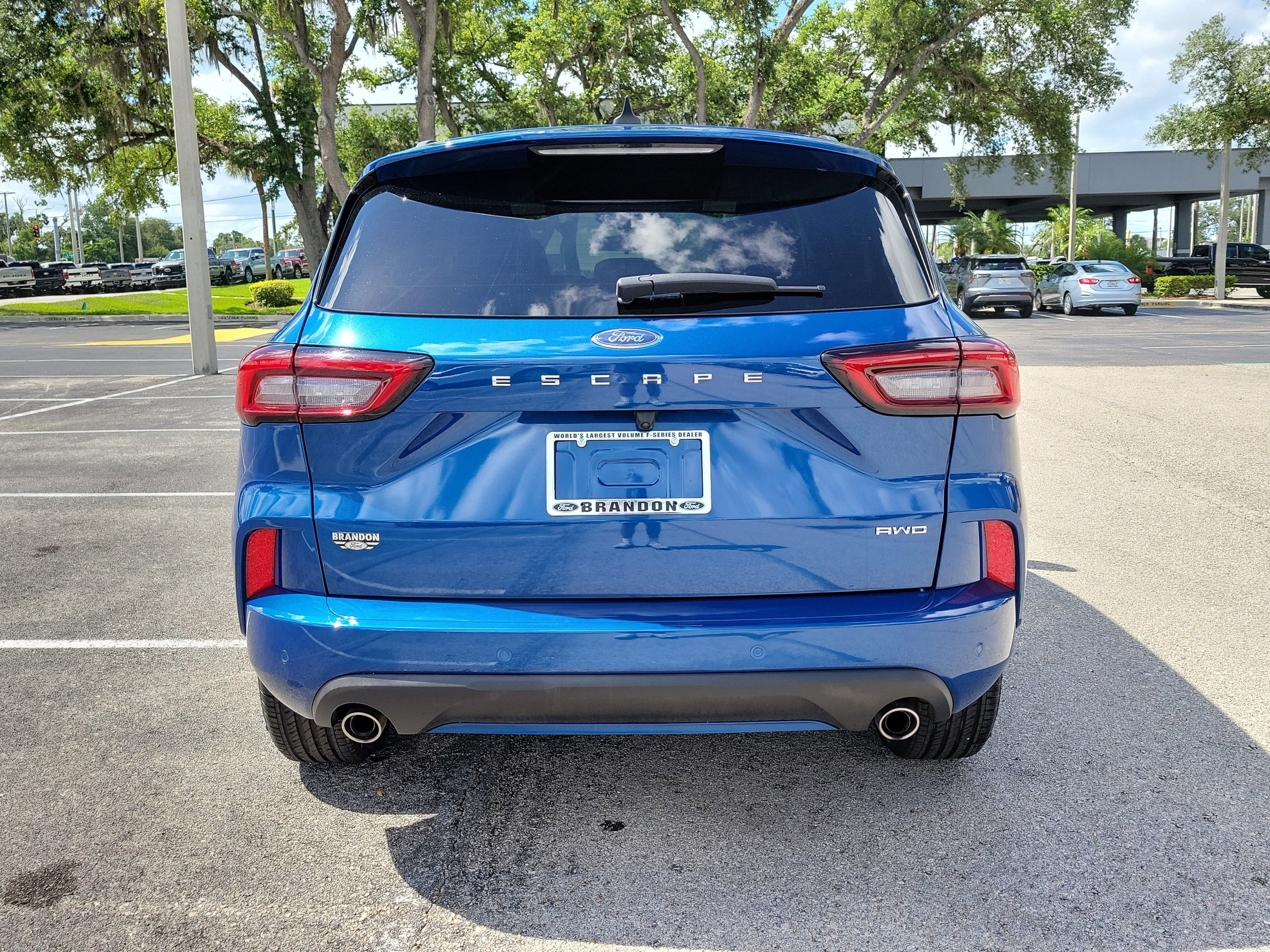 Certified 2023 Ford Escape ST-Line w/ Tech Pack #1 AWD/4WD image 8