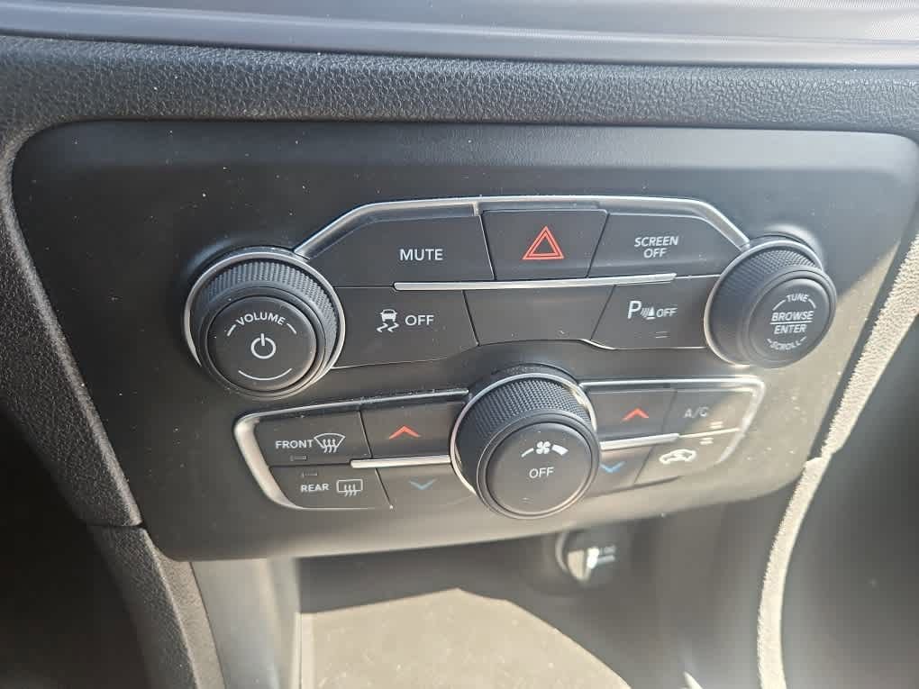 Used 2023 Dodge Charger SXT RWD image 17