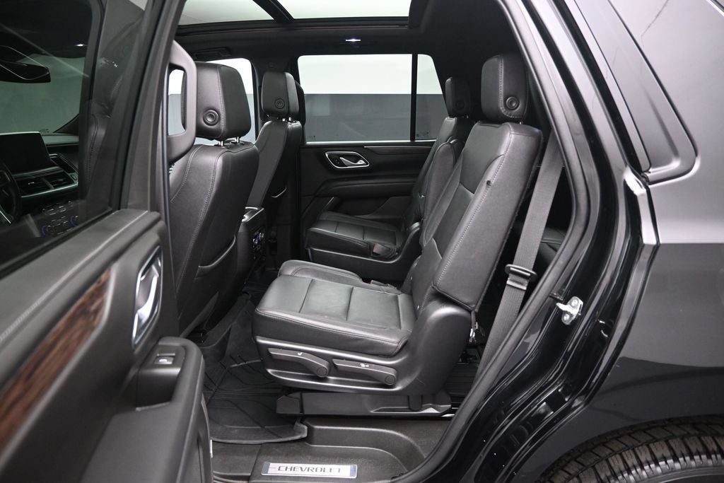 Used 2022 Chevrolet Tahoe Z71 w/ Luxury Package AWD/4WD image 21