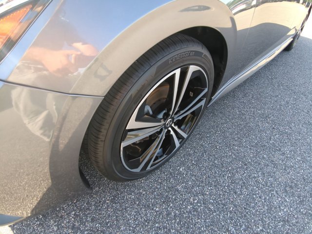 Used 2022 Nissan Sentra SR FWD image 12