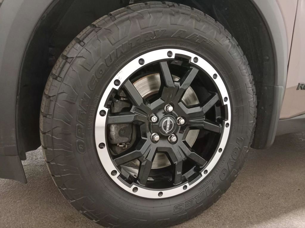 Used 2023 Nissan Pathfinder Rock Creek image 22