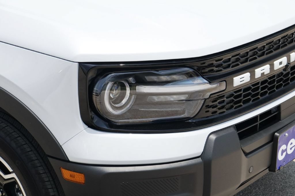Certified 2026 Ford Bronco Sport Outer Banks w/ Outer Banks Tech Package+ AWD/4WD image 27