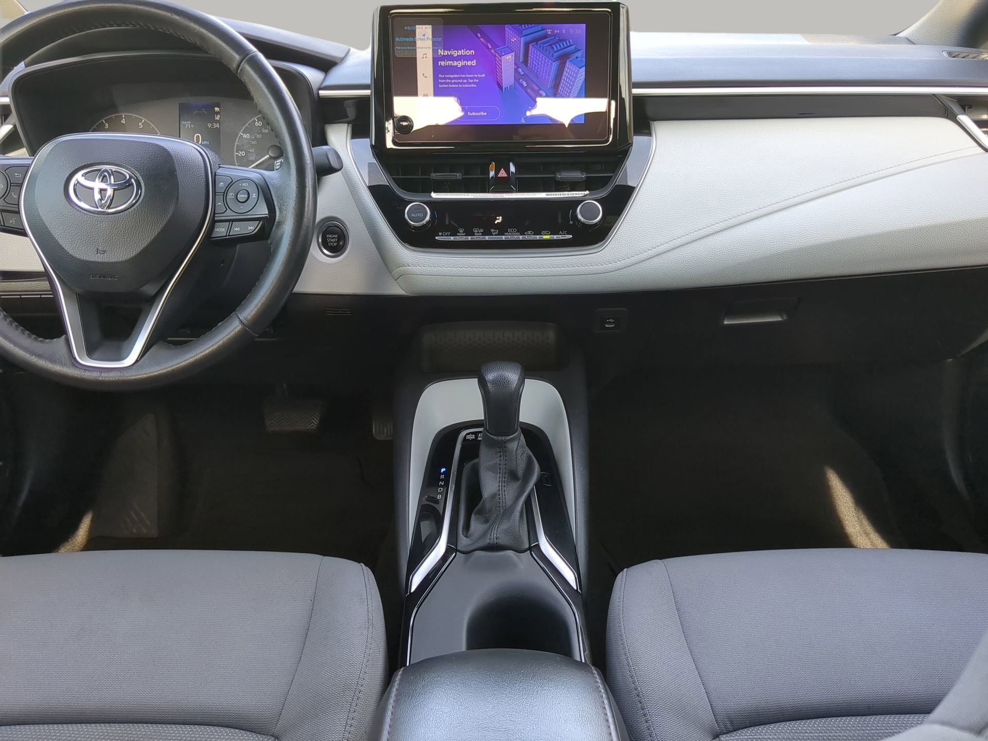 Used 2024 Toyota Corolla SE image 16