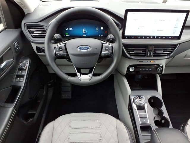 Certified 2023 Ford Escape Platinum w/ Premium Technology Package AWD/4WD image 5