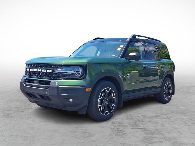 Certified 2025 Ford Bronco Sport Outer Banks w/ Outer Banks Tech Package+ AWD/4WD image 3