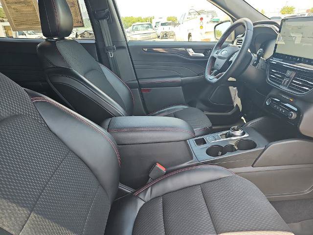 Certified 2023 Ford Escape ST-Line w/ Tech Pack #1 FWD image 10