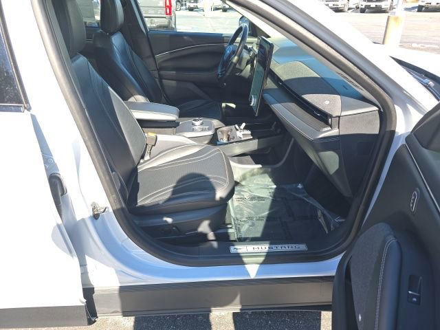 Certified 2022 Ford Mustang Mach-E Premium image 9
