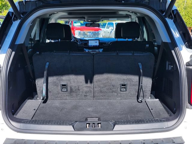 Certified 2022 Ford Explorer XLT w/ Equipment Group 202A AWD/4WD image 33