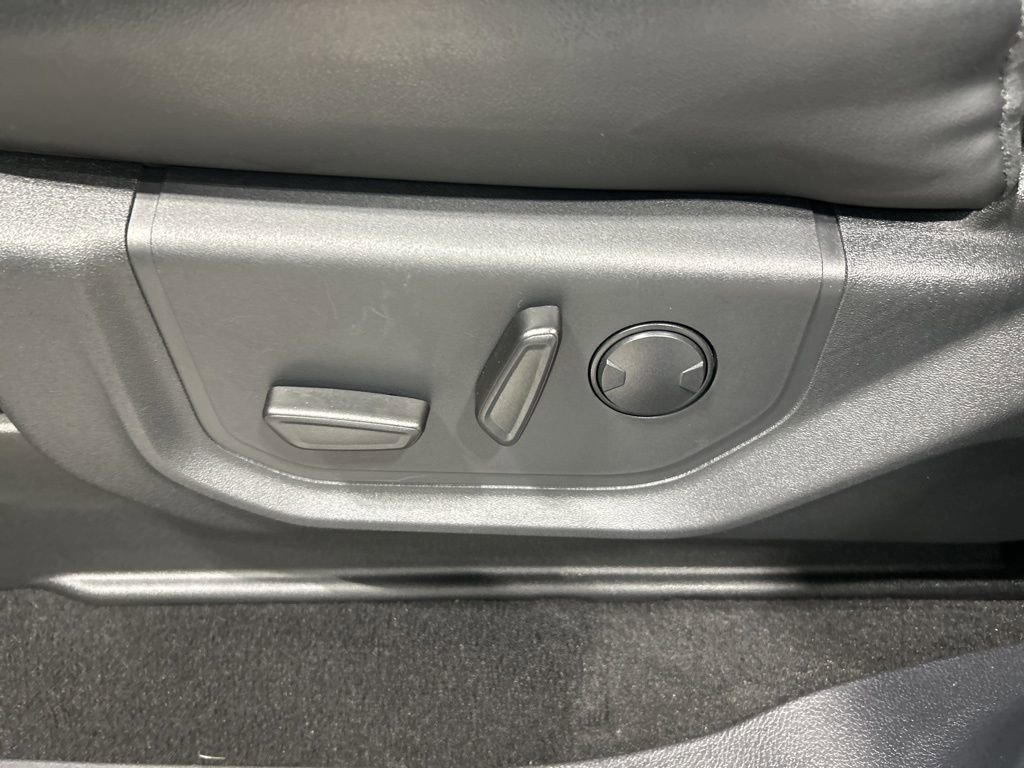 Certified 2023 Ford Expedition Max XLT image 12