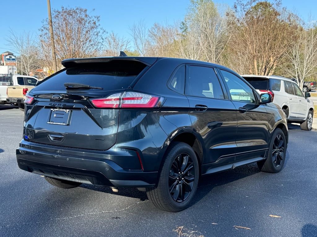 Certified 2022 Ford Edge SE w/ Black Appearance Package image 4