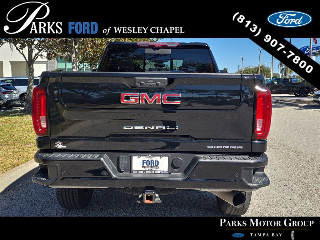 Used 2021 GMC Sierra 2500 Denali w/ Denali Black Diamond Edition image 4