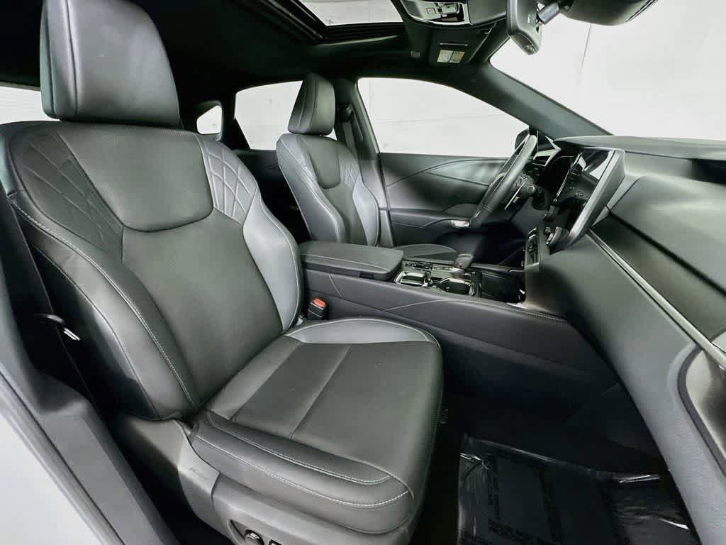 Used 2024 Lexus RX 350 Premium w/ Accessory Package (Z1) FWD image 18