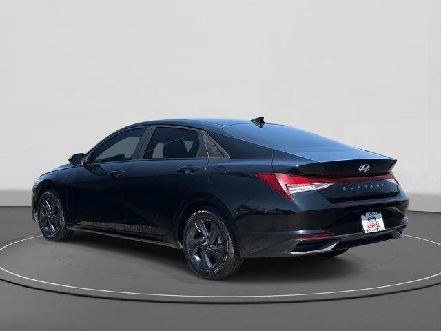 Used 2023 Hyundai Elantra SEL FWD image 7