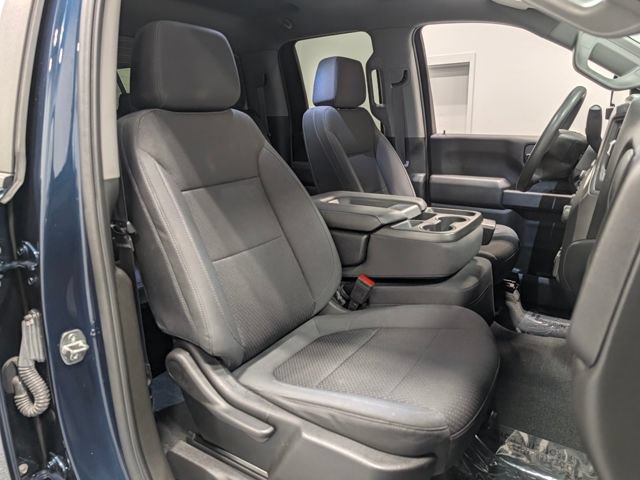 Used 2021 Chevrolet Silverado 2500 Custom w/ Custom Value Package AWD/4WD image 29