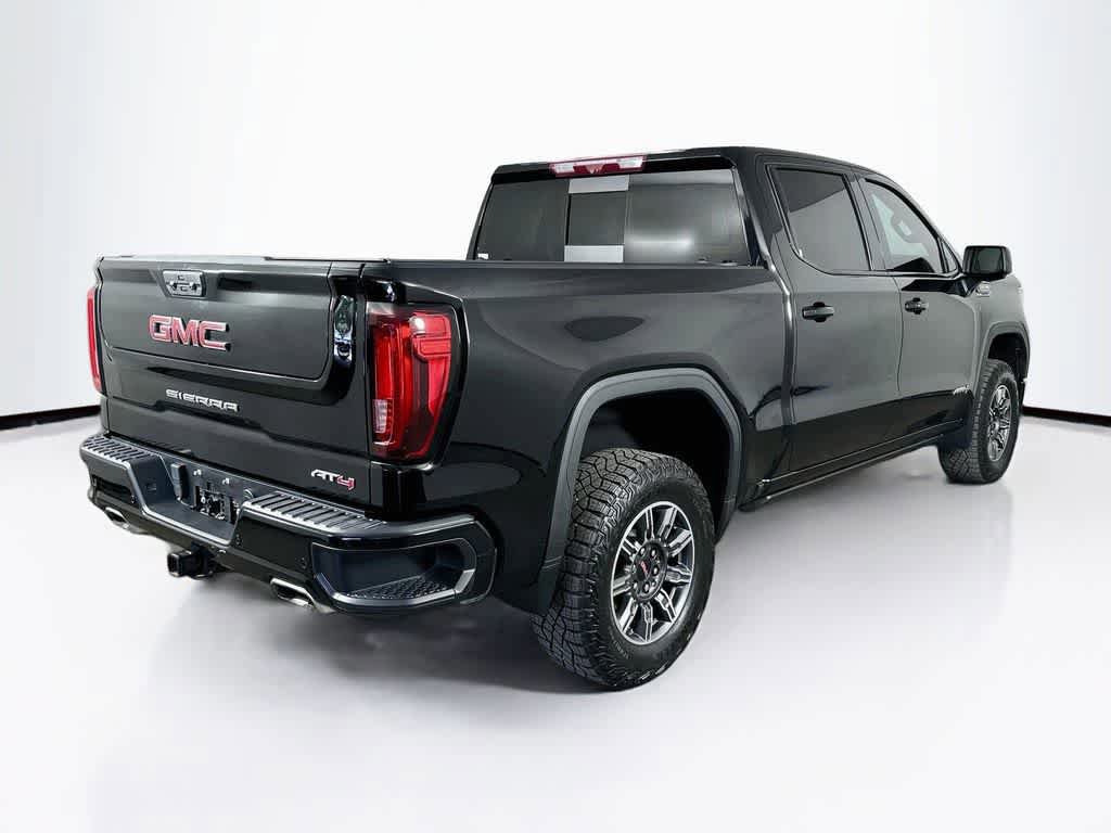 Used 2024 GMC Sierra 1500 AT4 w/ Technology Package AWD/4WD image 5