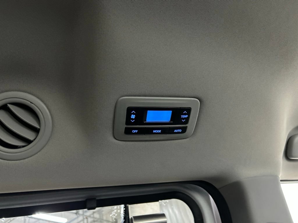 Used 2020 Toyota Sienna SE w/ Nightshade Edition AWD/4WD image 25