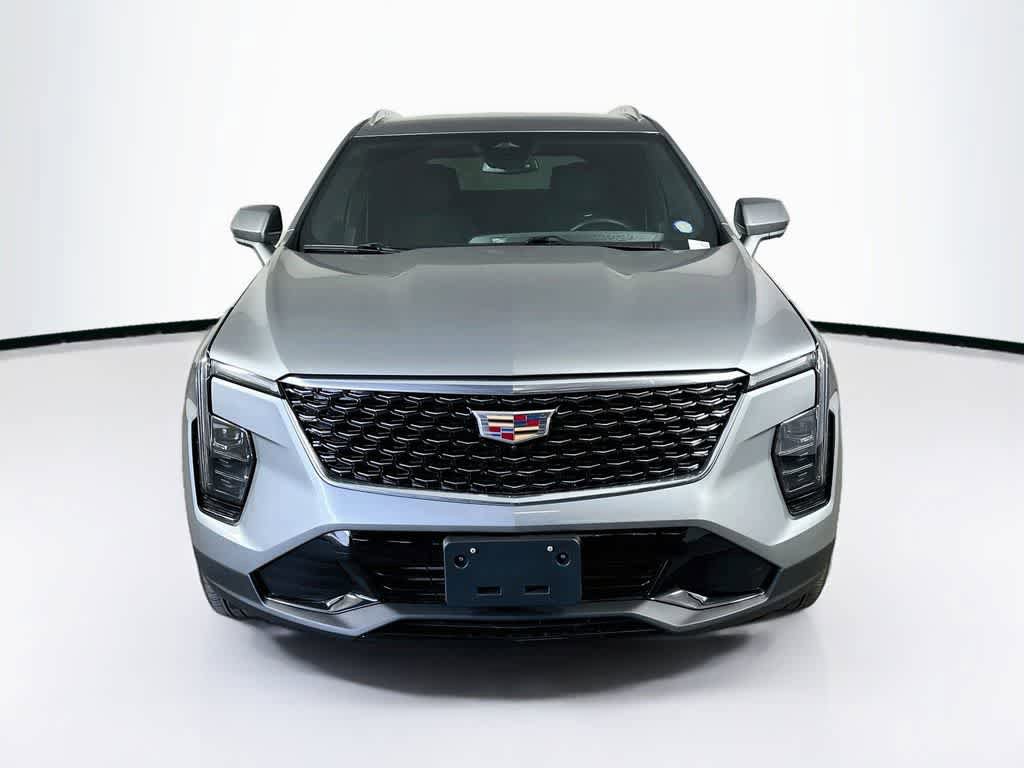 Used 2025 Cadillac XT4 Premium Luxury FWD image 6