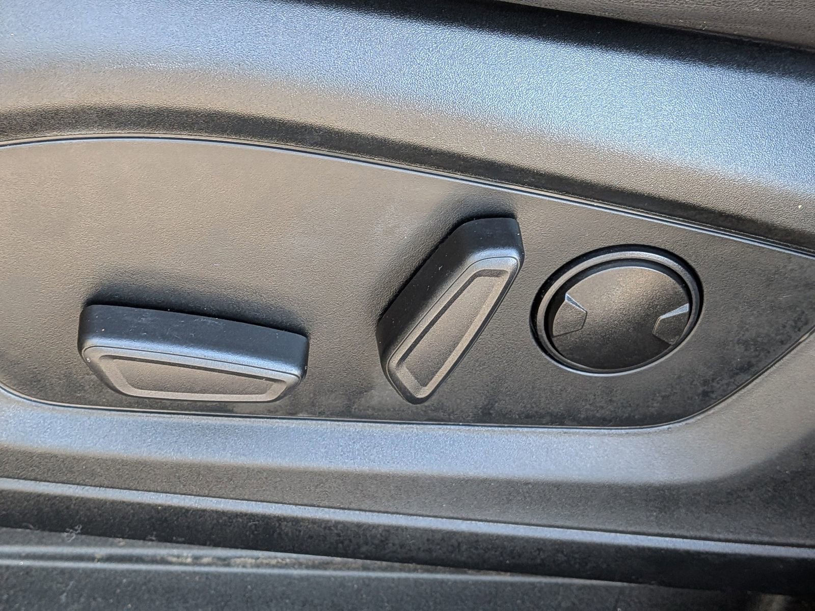 Certified 2023 Ford Explorer XLT w/ Equipment Group 202A image 22