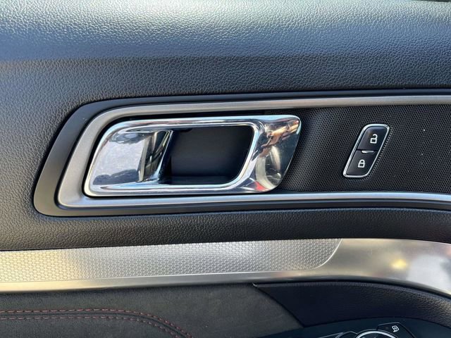 Certified 2019 Ford Explorer XLT w/ Equipment Group 202A image 13