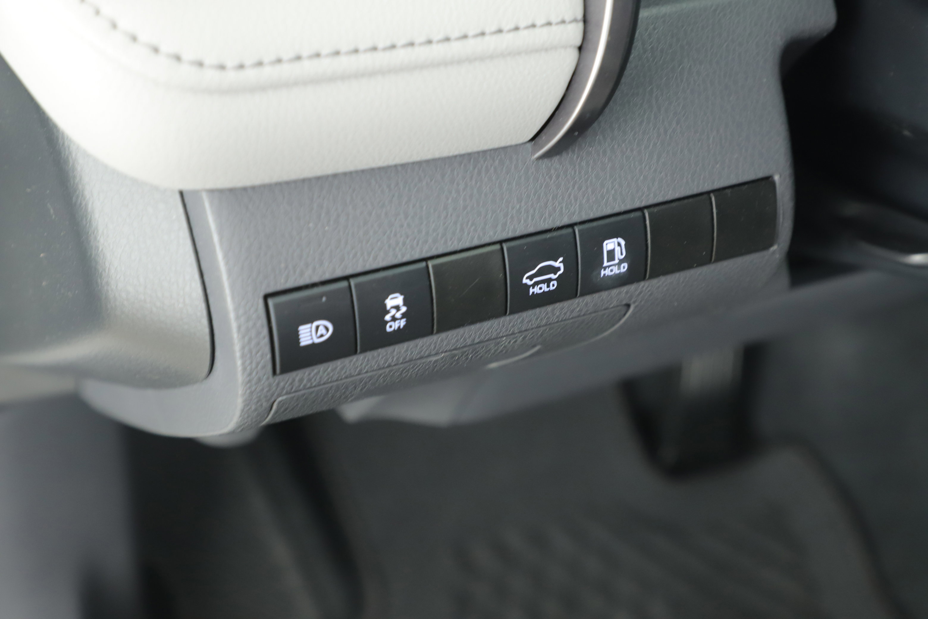 Used 2023 Toyota Camry SE image 10