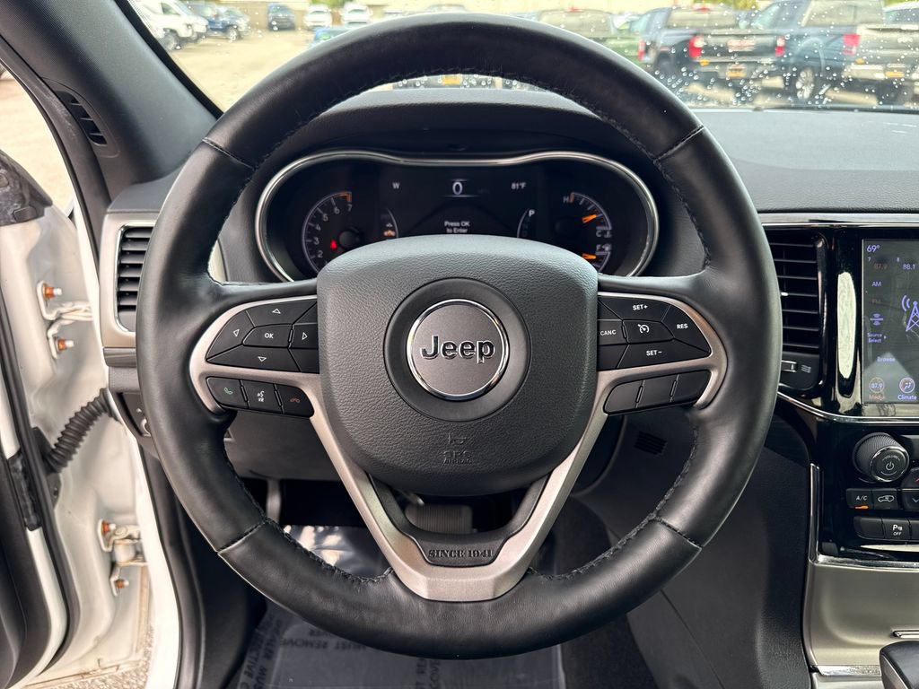 Used 2020 Jeep Grand Cherokee Altitude RWD image 14