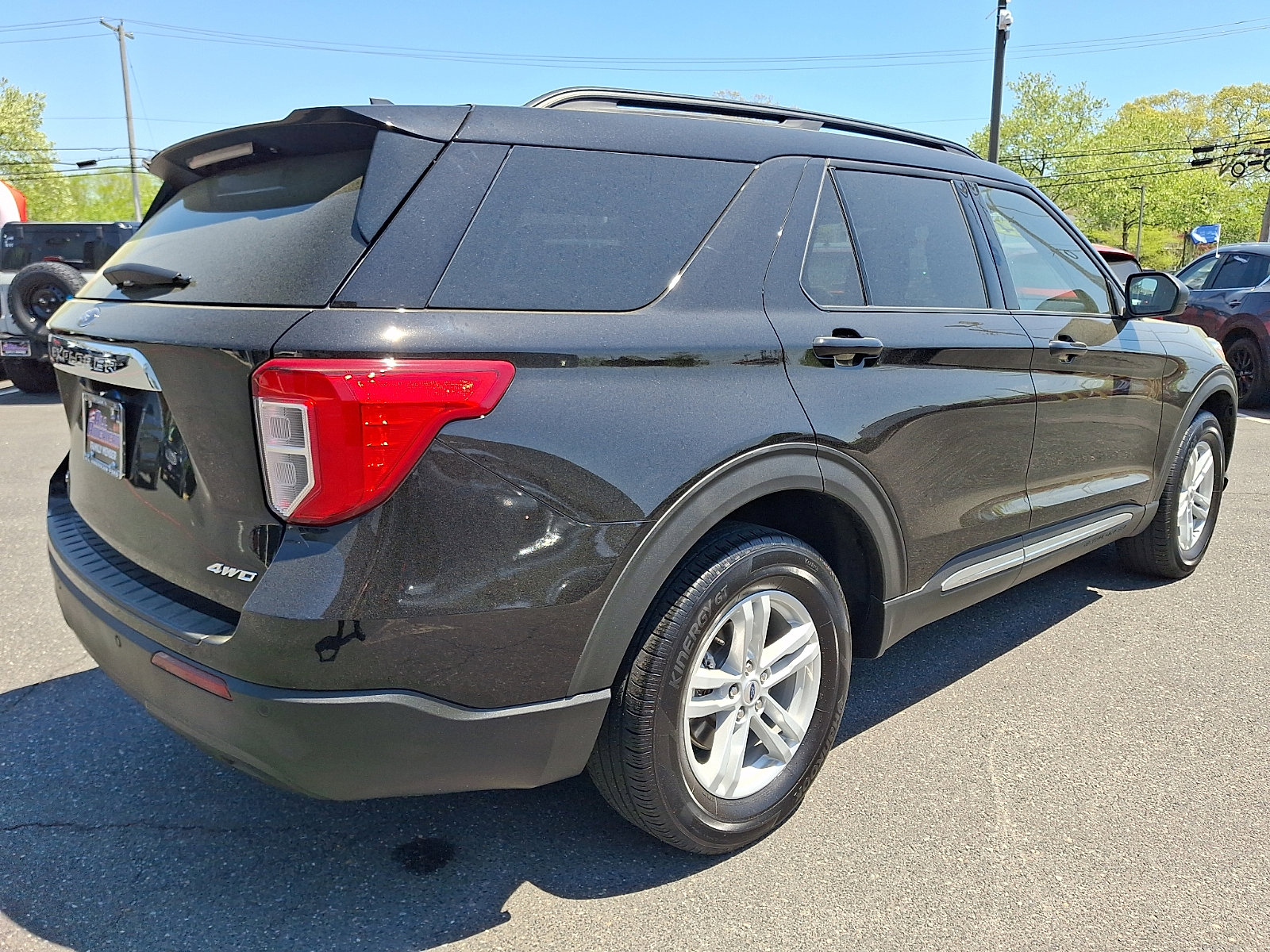 Certified 2024 Ford Explorer XLT AWD/4WD image 11