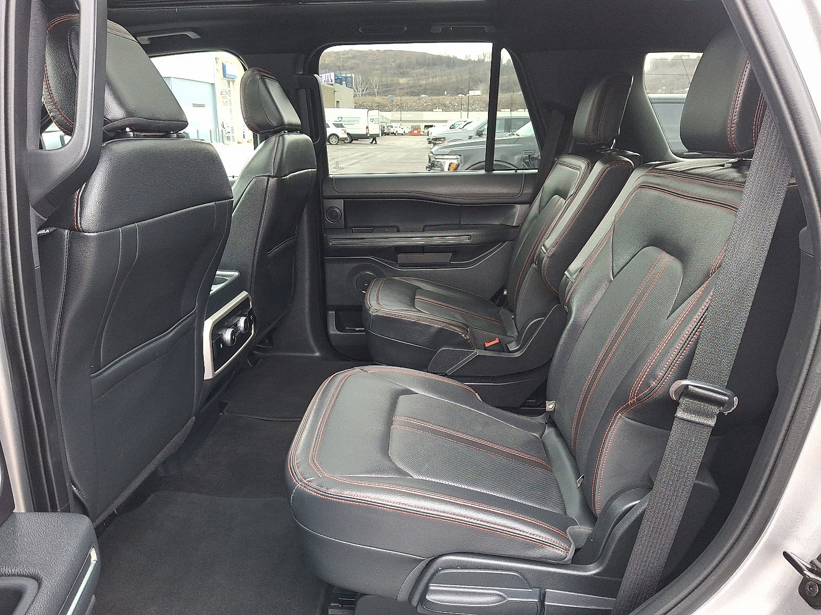 Certified 2022 Ford Expedition Limited image 10