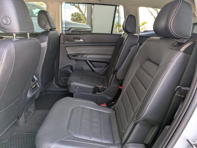 Used 2023 Volkswagen Atlas SEL Premium AWD/4WD image 11