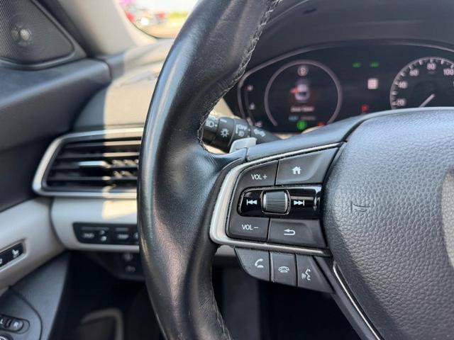 Used 2018 Honda Accord Touring image 13