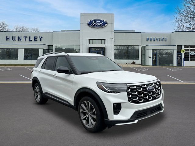 Certified 2025 Ford Explorer Platinum w/ Ultimate Package AWD/4WD image 4