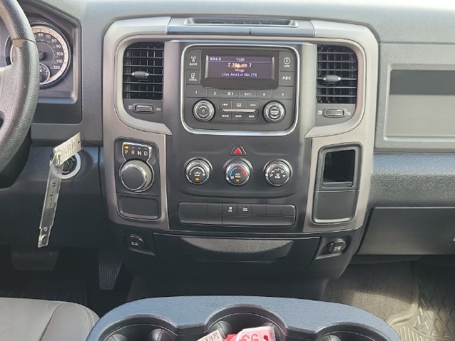 Used 2017 RAM 1500 Express RWD image 19