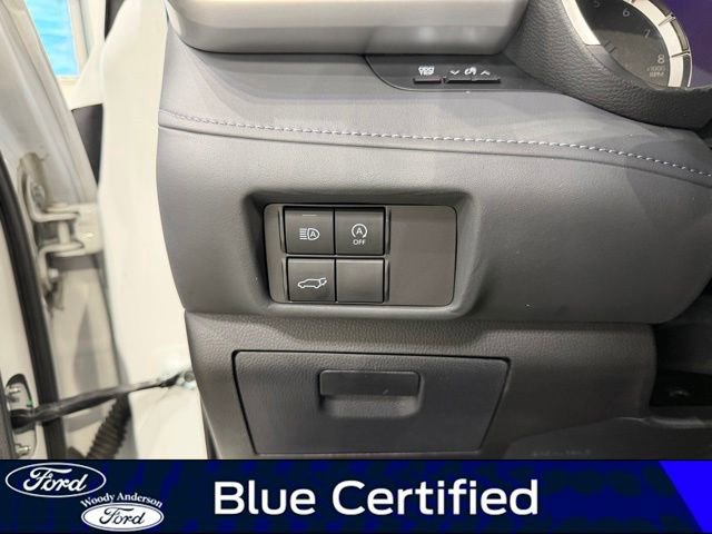 Used 2024 Toyota Highlander XSE FWD image 22