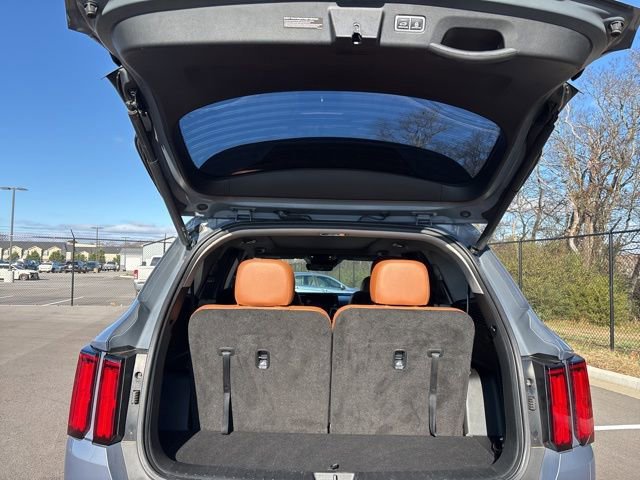 Used 2023 Kia Sorento SX Prestige image 11