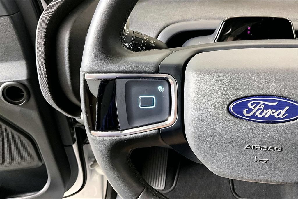 Certified 2025 Ford Expedition Active AWD/4WD image 14