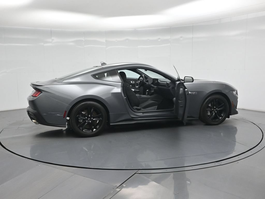 Certified 2025 Ford Mustang GT RWD image 4