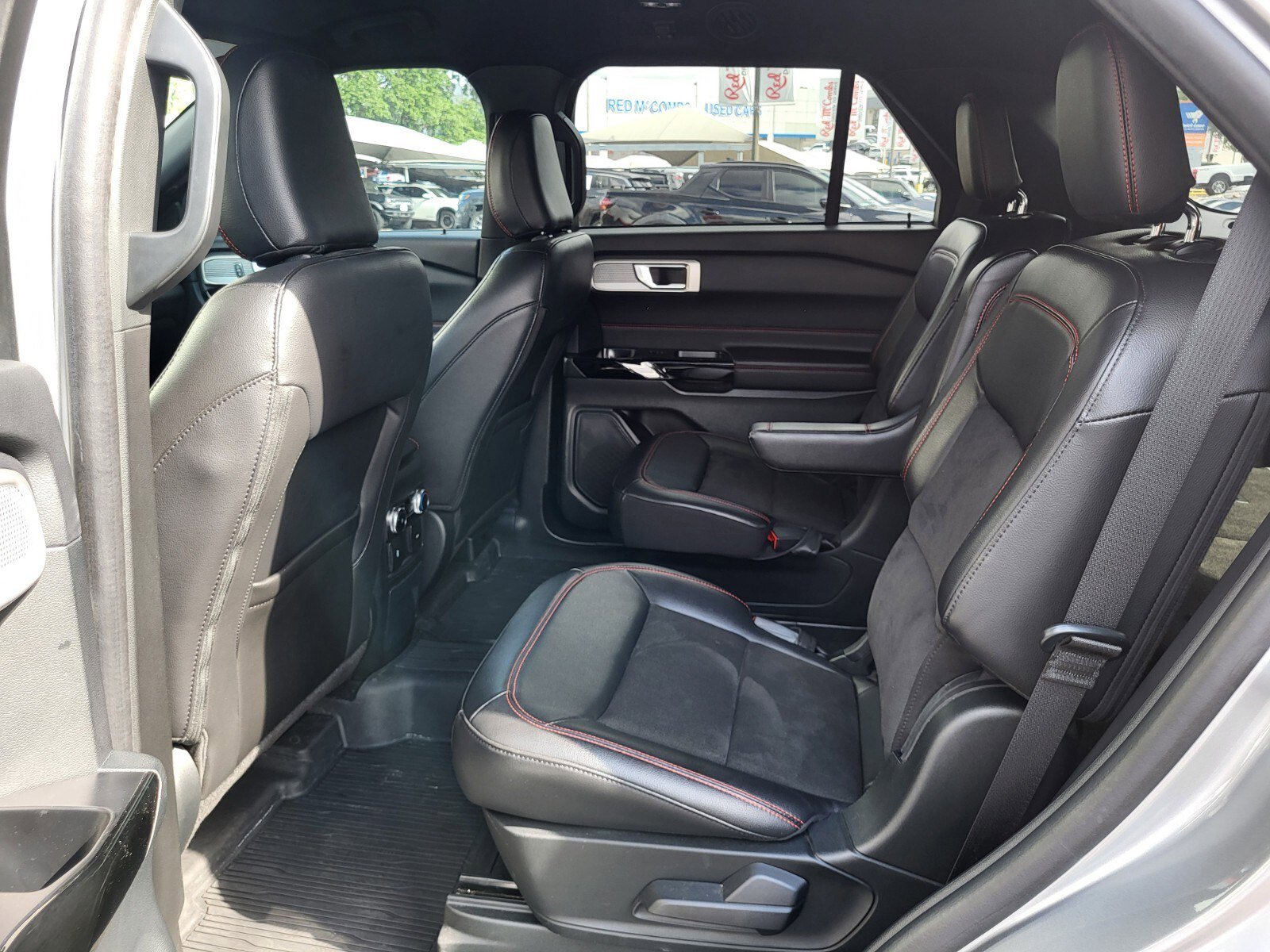 Certified 2023 Ford Explorer ST-Line w/ Class IV Trailer Tow Package RWD image 18